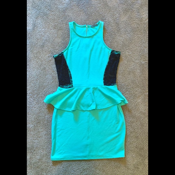 Mini dress - Picture 1 of 4